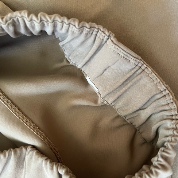 Lululemon On The Fly Skirt - Picture 3 of 8